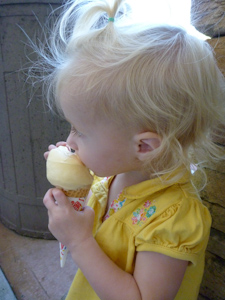 Adria eating her ice cream... Adria eating her ice cream...